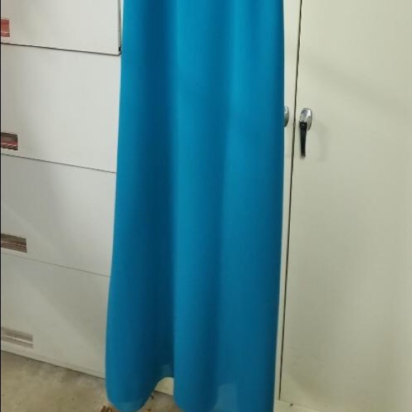 Teal Prom/Bridesmaid Dress with Flower Detail - Picture 3 of 4